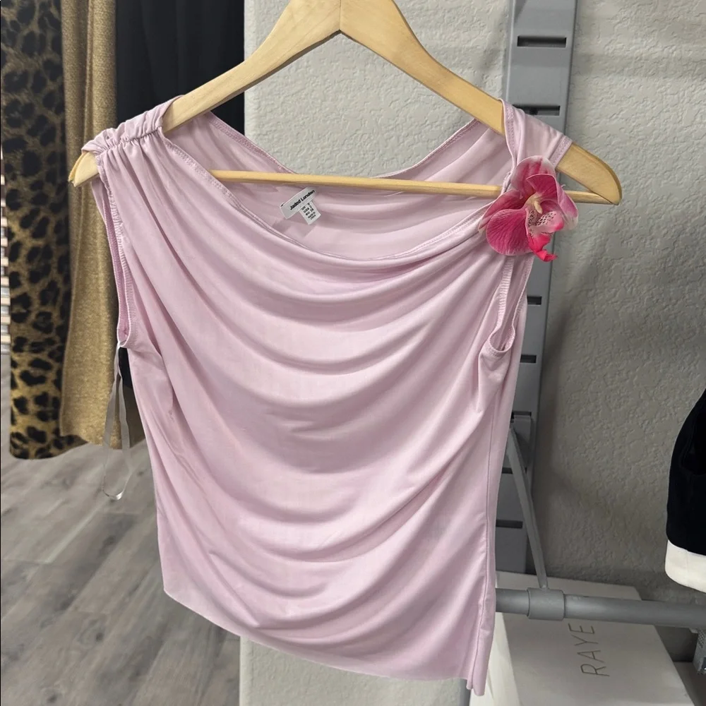 Dare To Drape Top in Pink Flower
Jaded London - Picture 5 of 7